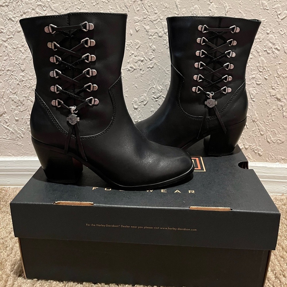 Harley Davidson Women’s black leather boots Size 7
